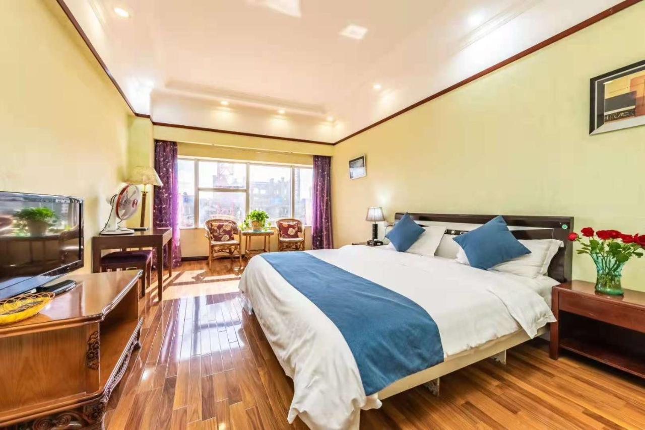 Ha Luo Hotel Куньмін Екстер'єр фото