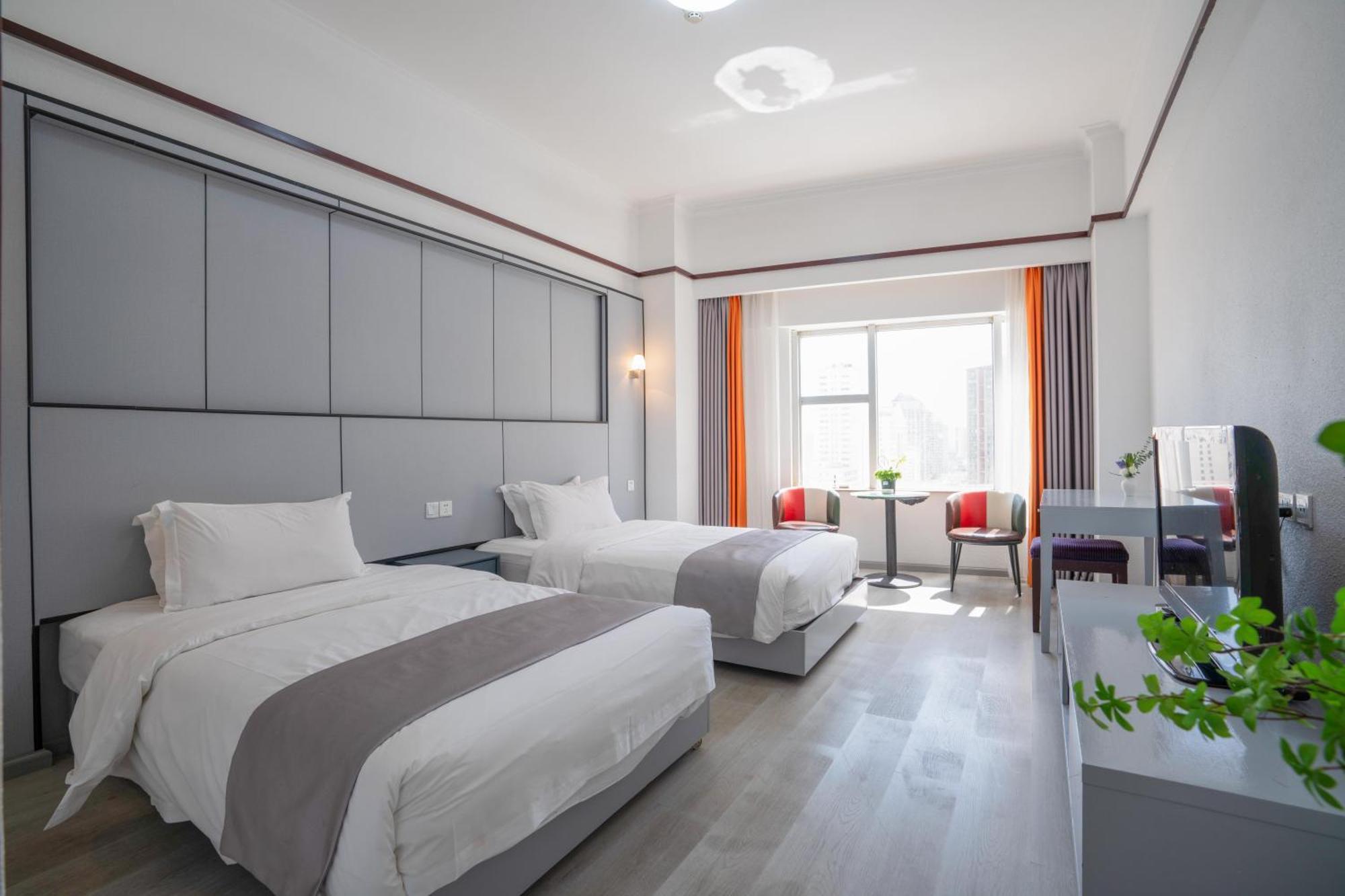 Ha Luo Hotel Куньмін Екстер'єр фото
